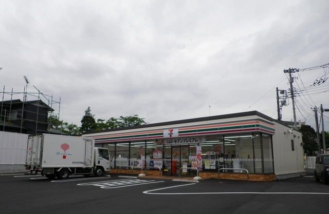 コンビニ　セブンイレブン御殿場二枚橋店（コンビニ）まで500m