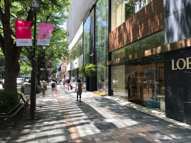 ショッピングセンター　タビオ表参道ヒルズ店（ショッピングセンター）まで688m