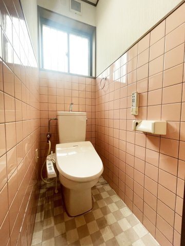 トイレ　シンプルで使いやすいトイレです