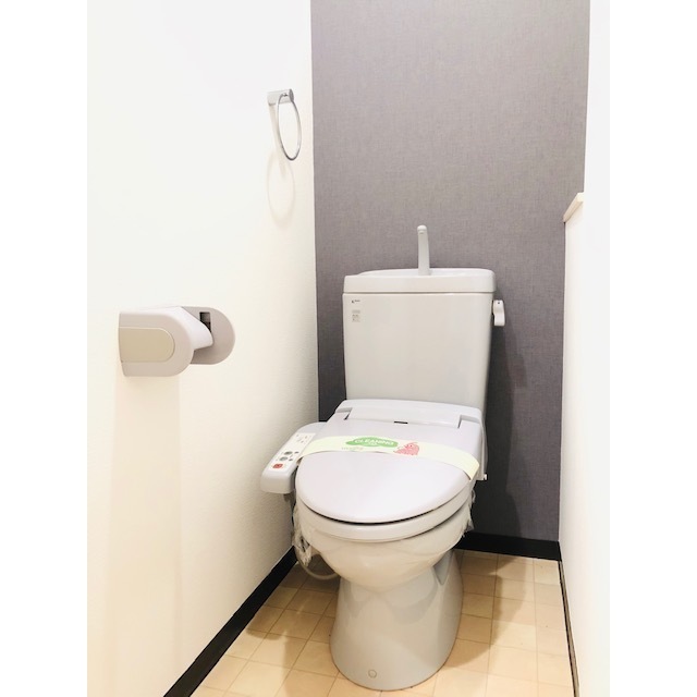 トイレ　ウォシュレット付