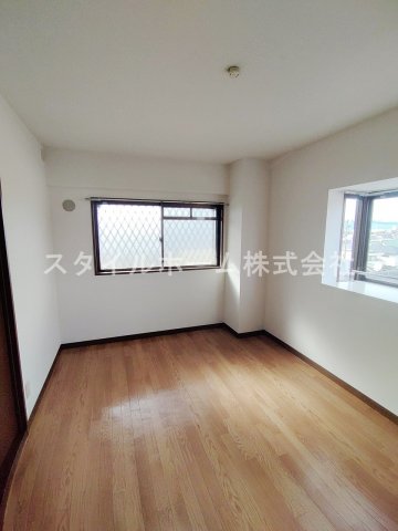 その他部屋・スペース　落ち着いて過ごせるお部屋なので、寝室にいかがでしょうか