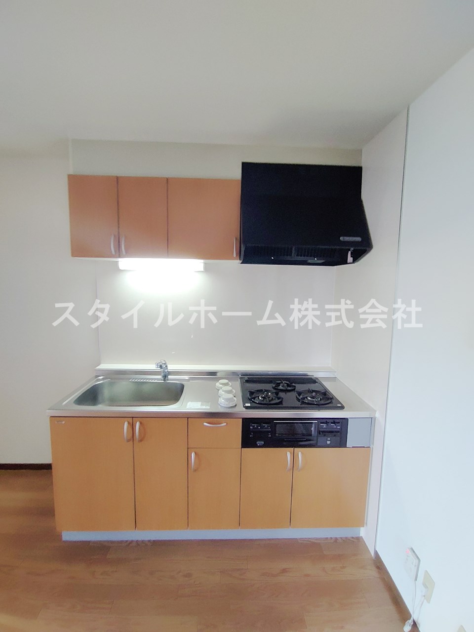 キッチン　コンパクトなキッチンで掃除もラクラク