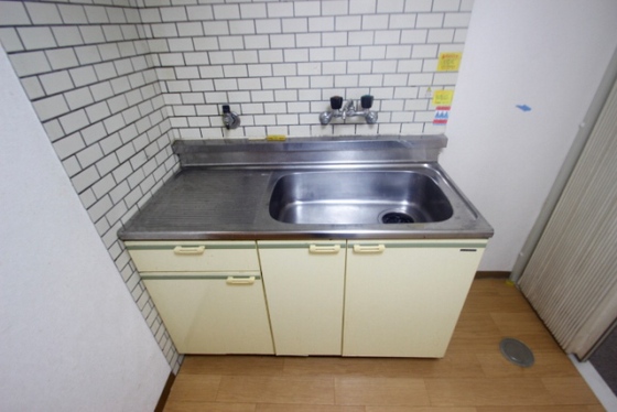 キッチン　※別部屋の写真です