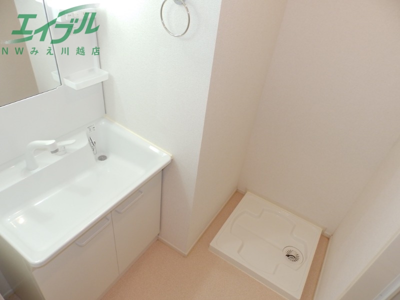 洗面設備　同型参考写真