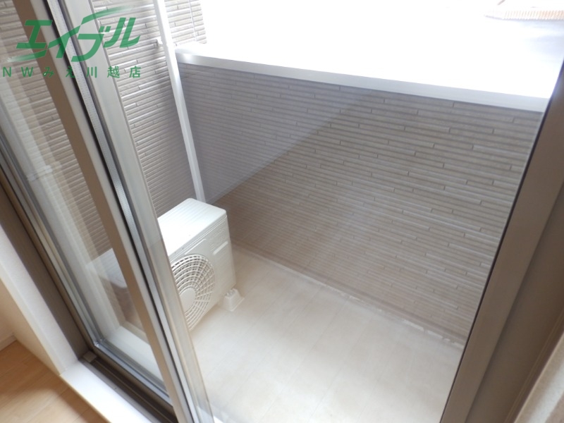 バルコニー　同物件別部屋のお写真です。