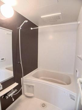 バス・シャワールーム　追焚と乾燥機能完備