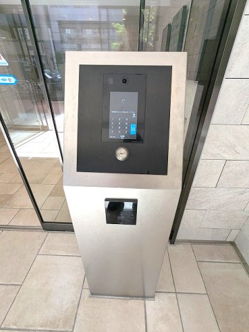 セキュリティ　鍵をポケットやカバンに入れたまま反応するオートロックです