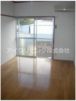 居室・リビング　【第1藤美荘】