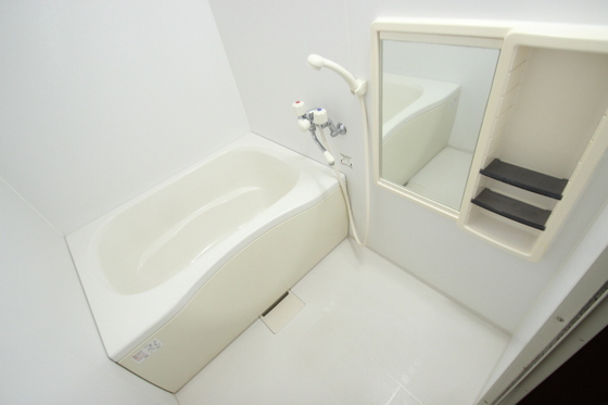 バス・シャワールーム　※別部屋の写真です