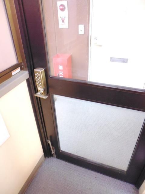 エントランス　★オートロック★