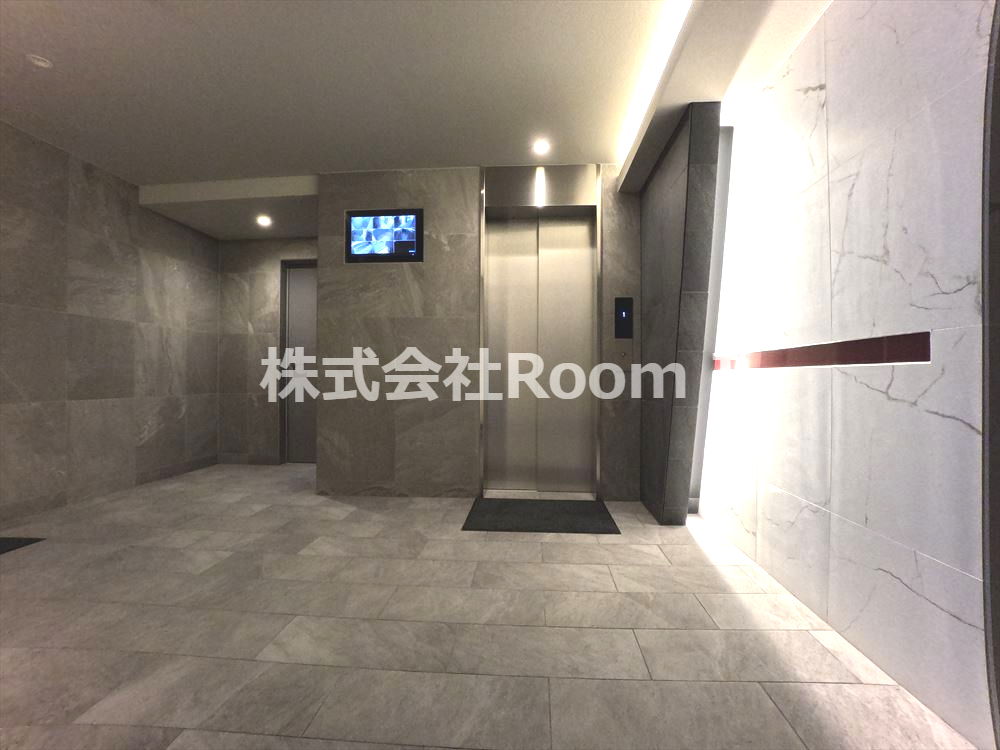 エントランス　清潔なエントランスです