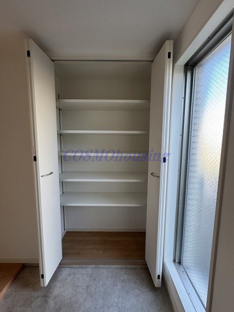 その他　玄関収納クローゼット