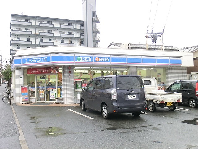 コンビニ　ローソン小倉井堀三丁目店（コンビニ）まで202m