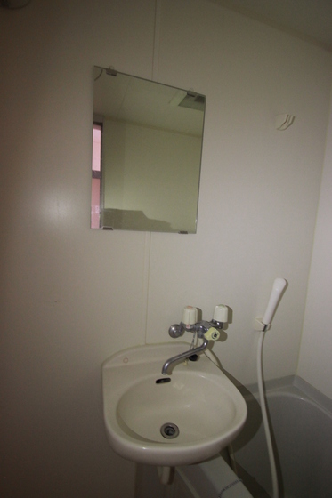洗面設備　※別部屋の写真です