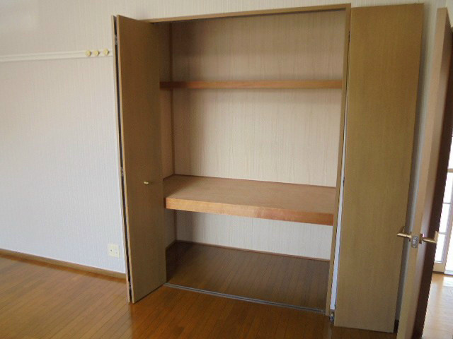 収納　写真は201号室です（参考）