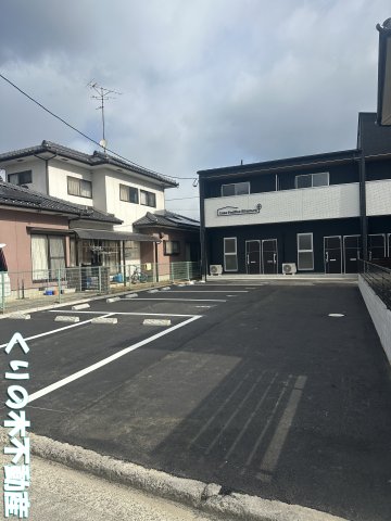 駐車場　駐車場に車を止められます