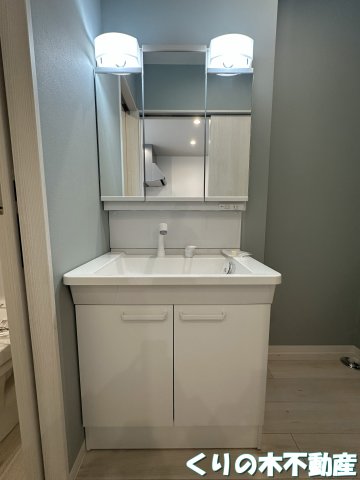 洗面設備　広い洗面スペース