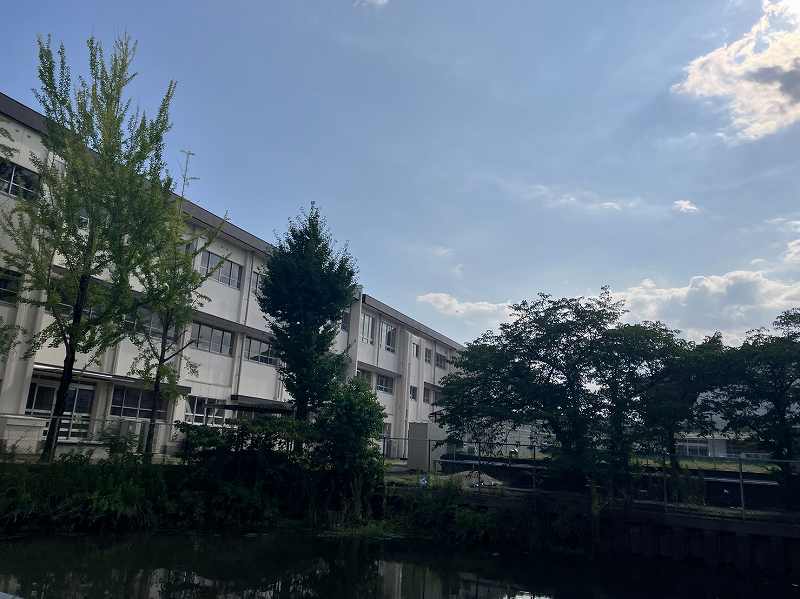 小学校　佐賀市立新栄小学校（小学校）まで418m