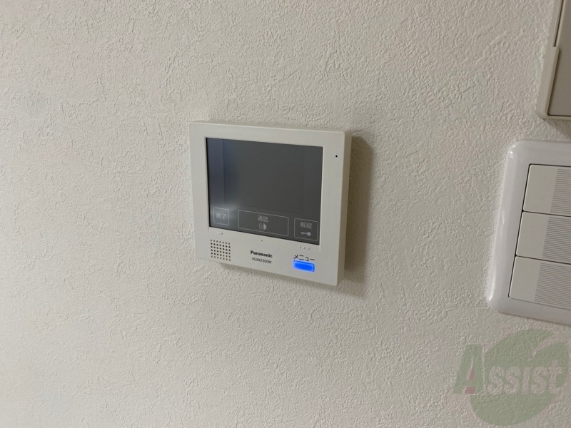 セキュリティ　ＴＶモニター付インターホンです。来客者の顔が見えるので安心！