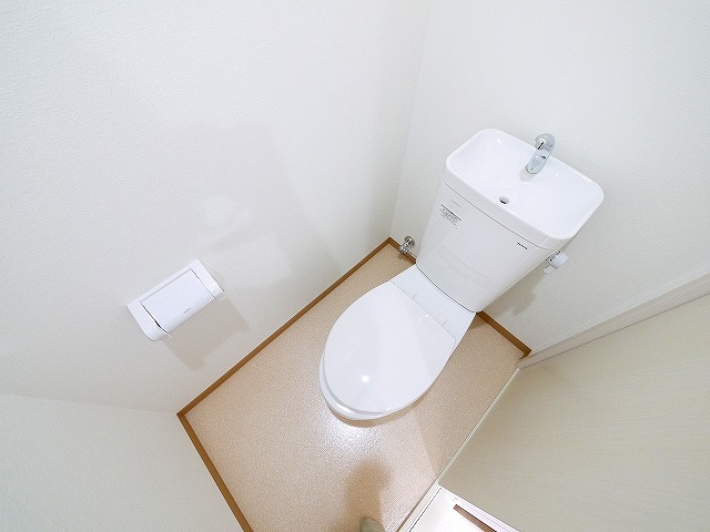 トイレ　清潔感のあるトイレです