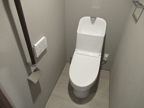 トイレ　洗浄便座付きトイレ　※新築未入居