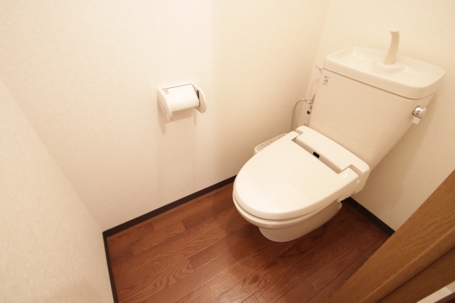 トイレ　※別号室のお写真のため現況優先