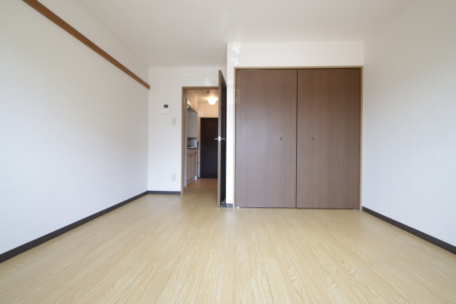 居室・リビング　※別号室のお写真のため現況優先