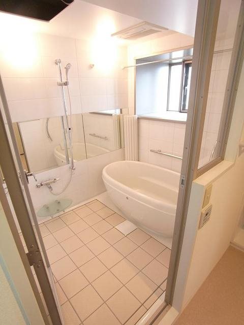 バス・シャワールーム