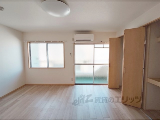 居室・リビング　洋室