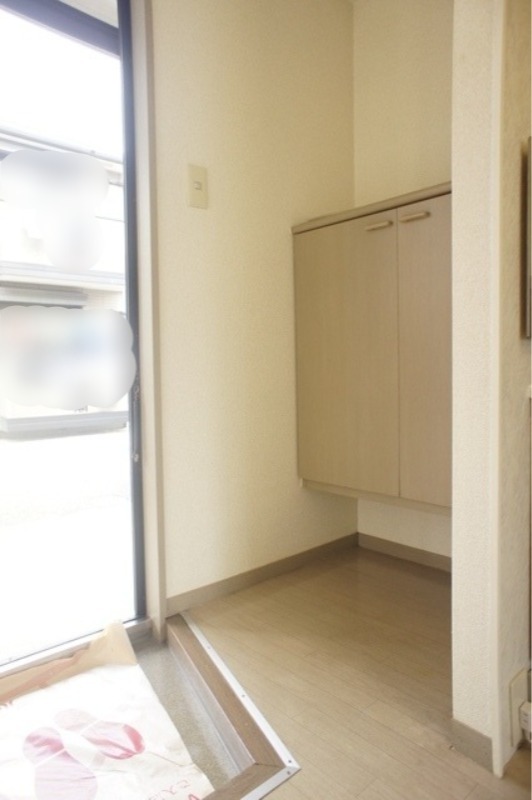 玄関　図面と現状に相違がある場合には現状を優先