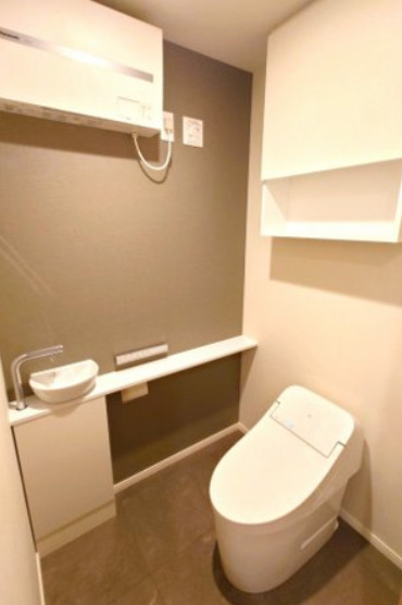 トイレ　※別部屋の参考写真です。