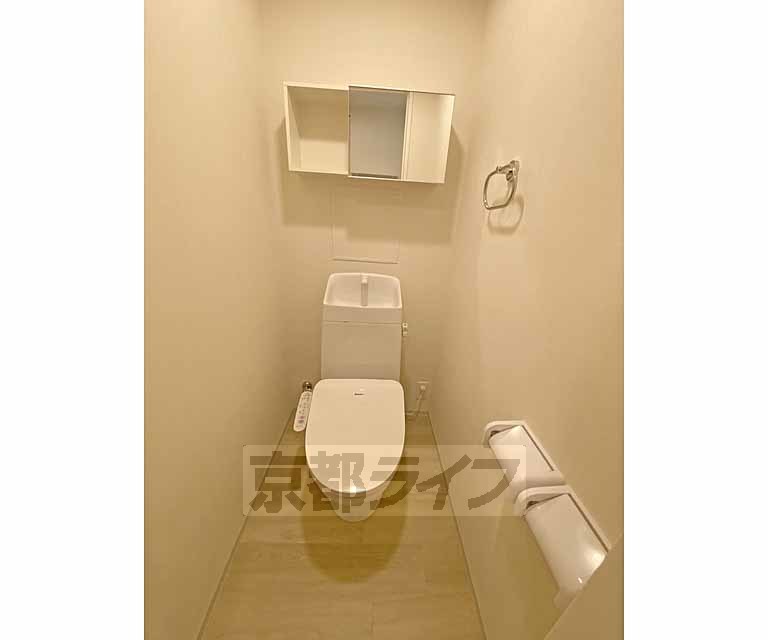 トイレ　洗浄機能付きトイレです。