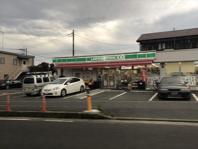 コンビニ　ローソンストア１００（コンビニ）まで3719m
