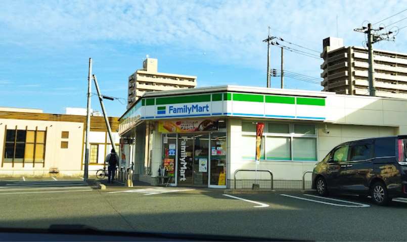 コンビニ　ファミリーマート防府八王子店（コンビニ）まで763m