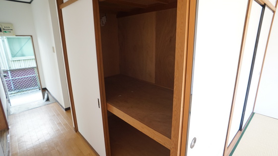 収納　押入れ