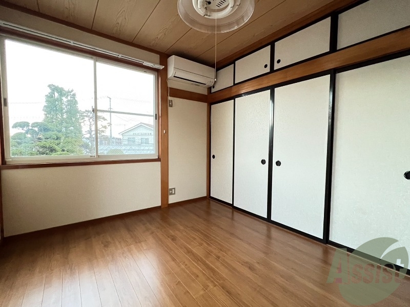 収納　収納です。大きくてたくさん入る収納になっております。