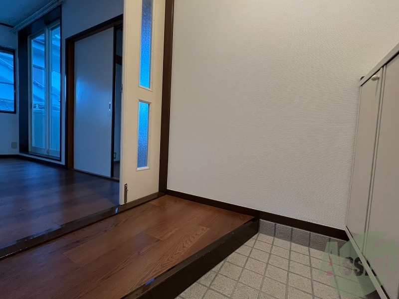 玄関　玄関からの風景です。広々としていいですね。