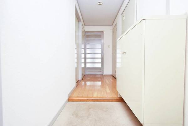 玄関　ビレッジハウスの同一物件・同一タイプの間取りの写真です