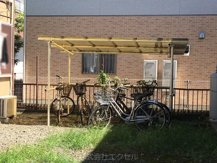 その他共有部分　屋根付きの駐輪場です。