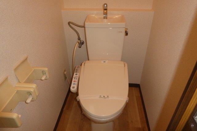 トイレ　ウォシュレット