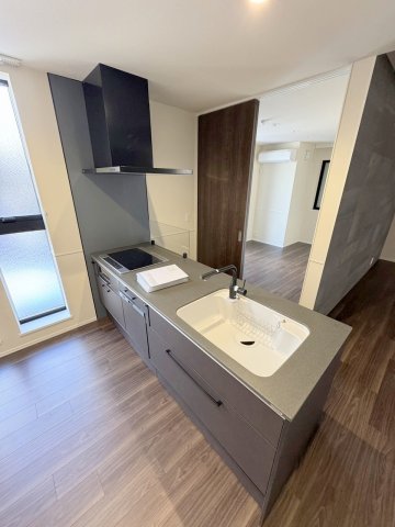 キッチン　★ＩＨ３口カウンターキッチン★