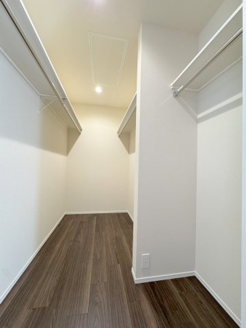 収納　★ウォークインクローゼット★