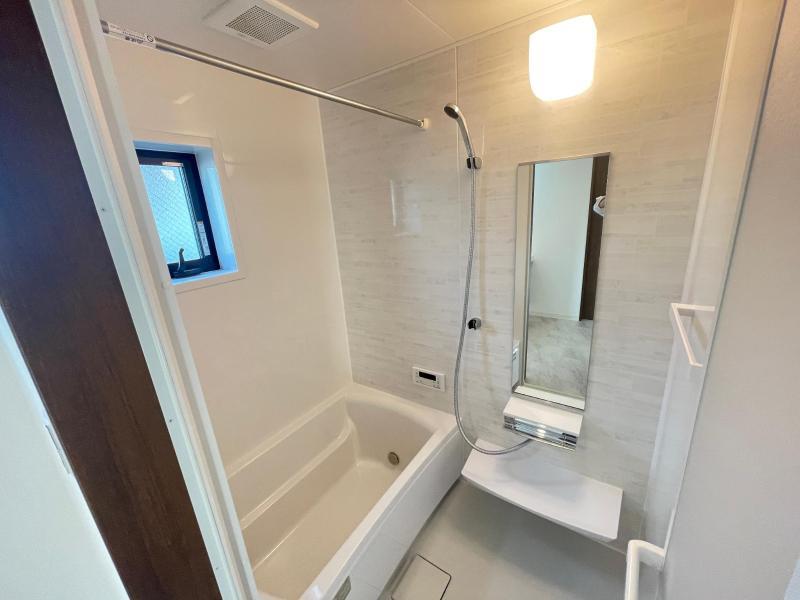 バス・シャワールーム　室内