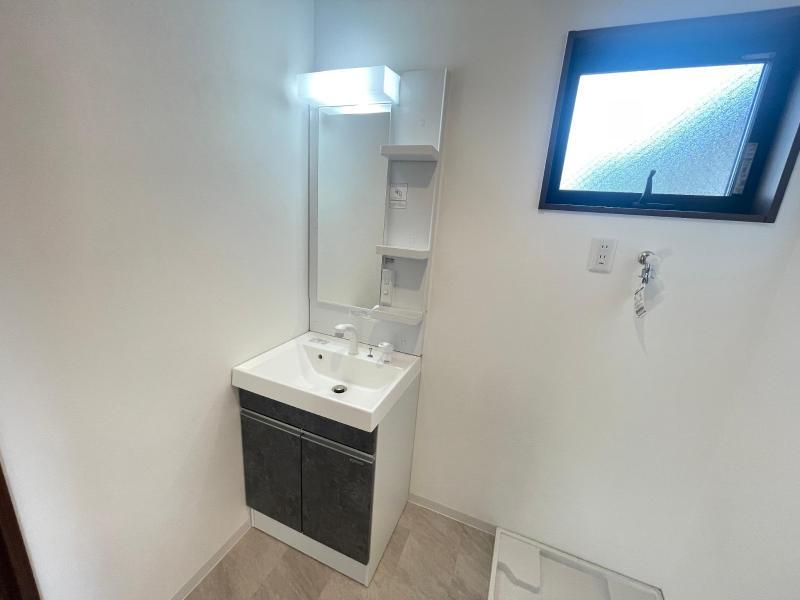 洗面設備　室内