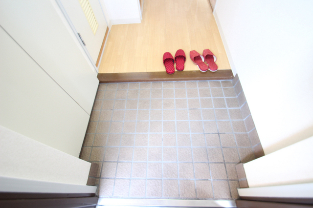 玄関　※同号室の別階のお写真です