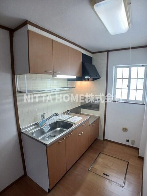 キッチン　収納付き使いやすいキッチンです♪