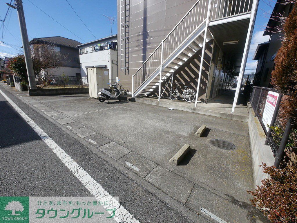 駐車場　駐車場