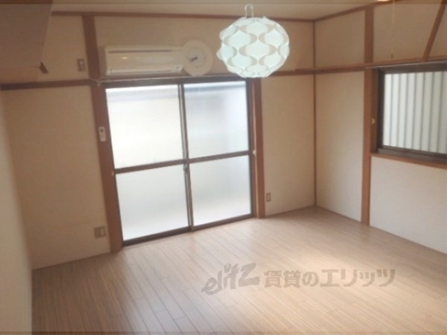 居室・リビング　洋室