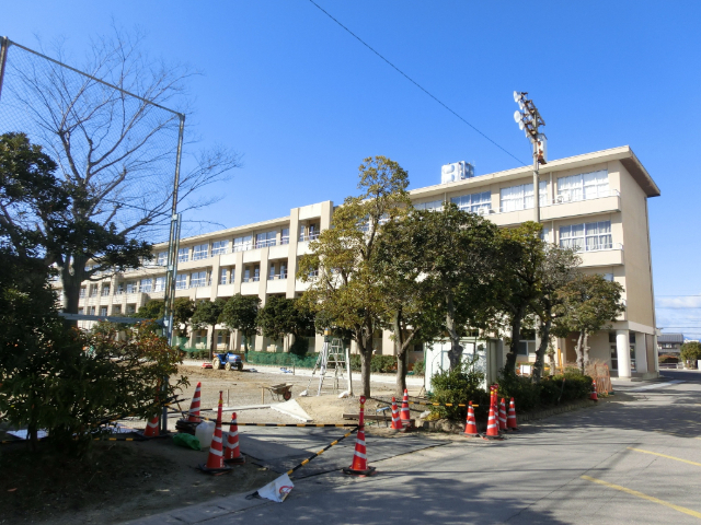 中学校　大垣市立北中学校（中学校）まで1203m