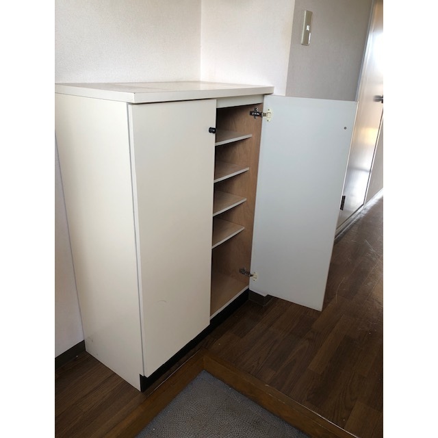 収納　シューズボックス